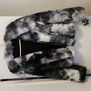 Women's faux fur jacket